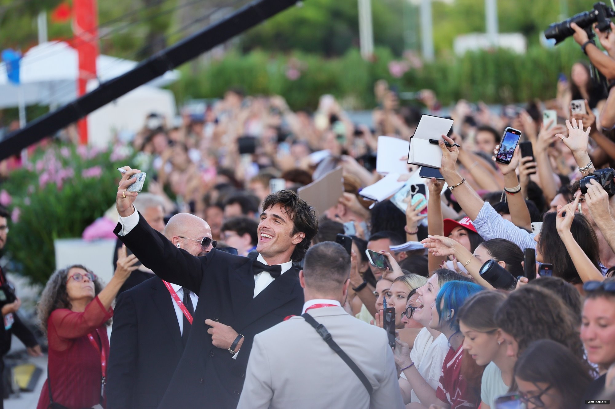 1332.jpg