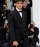 1002.jpg
